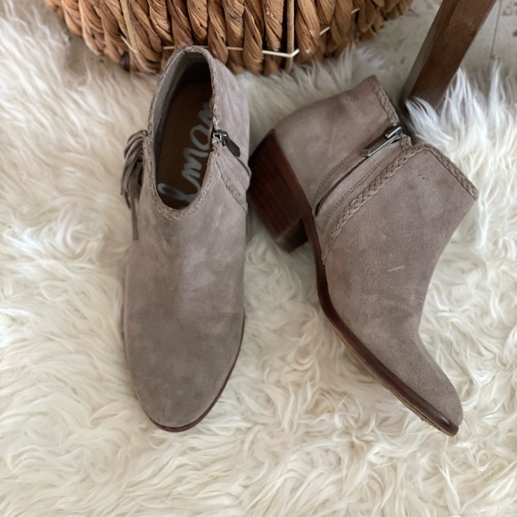Sam Edelman fringed ankle bootie. - Picture 4 of 4